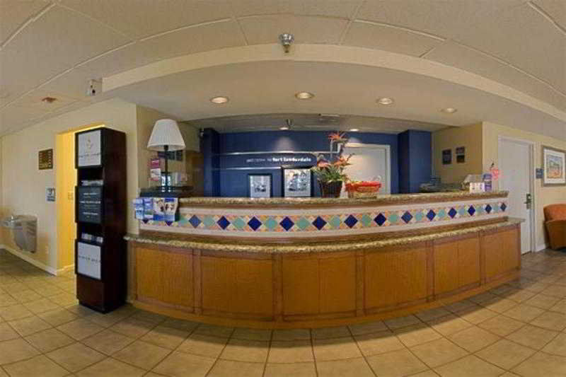 Hampton Inn Ft. Lauderdale-Cypress Creek Форт-Лодердейл Экстерьер фото