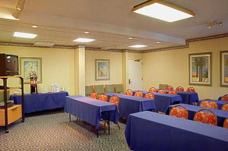 Hampton Inn Ft. Lauderdale-Cypress Creek Форт-Лодердейл Экстерьер фото