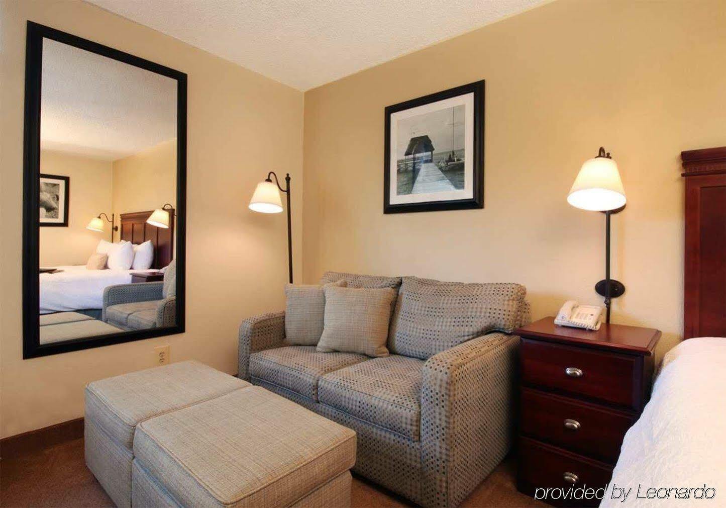 Hampton Inn Ft. Lauderdale-Cypress Creek Форт-Лодердейл Экстерьер фото
